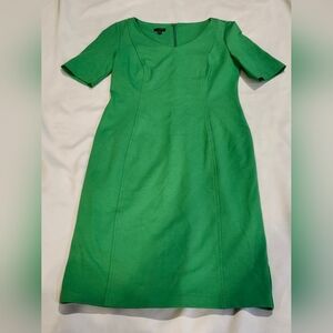 Talbots Apple green Sheath dress, Sz 2, EUC,